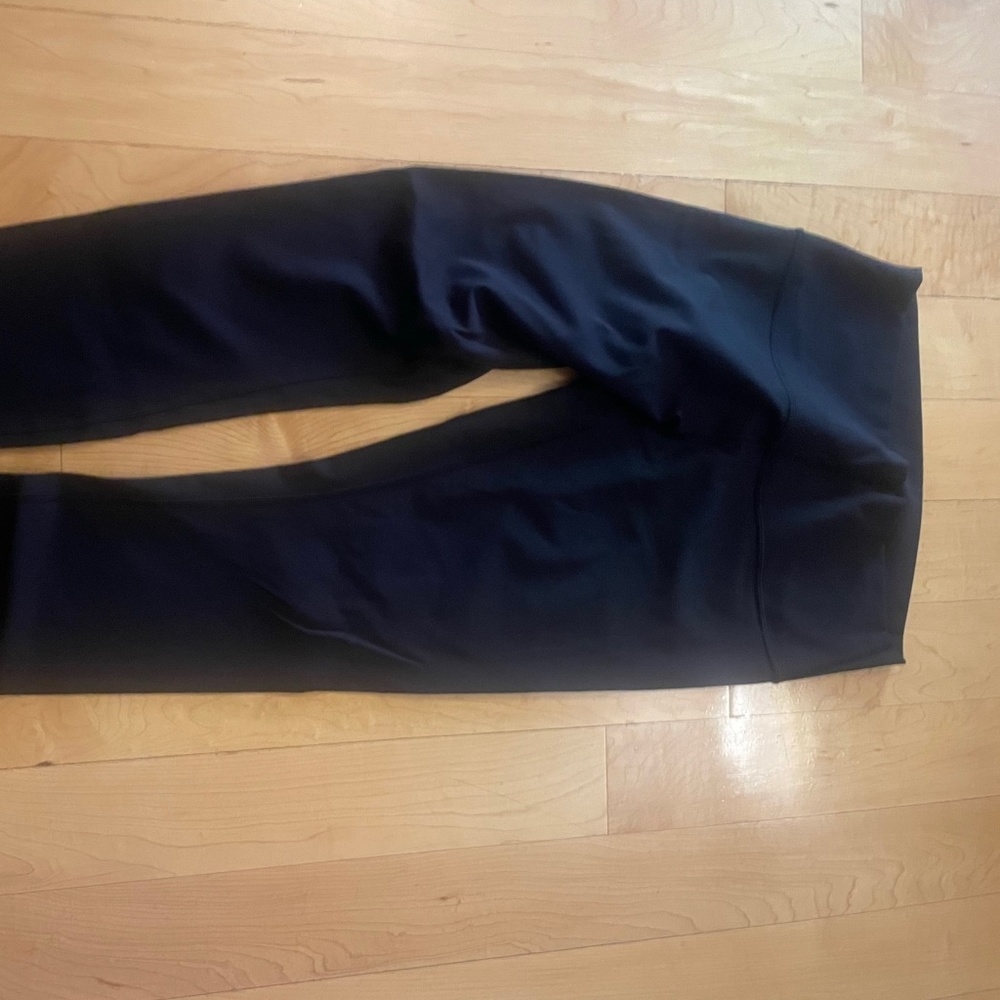 Lululemon leggings black size 8